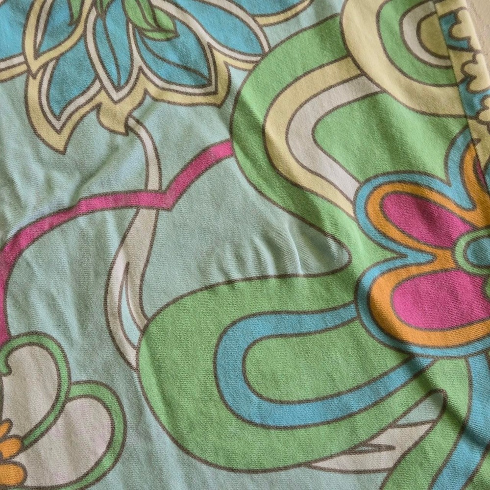 Funky pastel print body con midi dress. United Colors of Benetton. - Picture 8 of 8